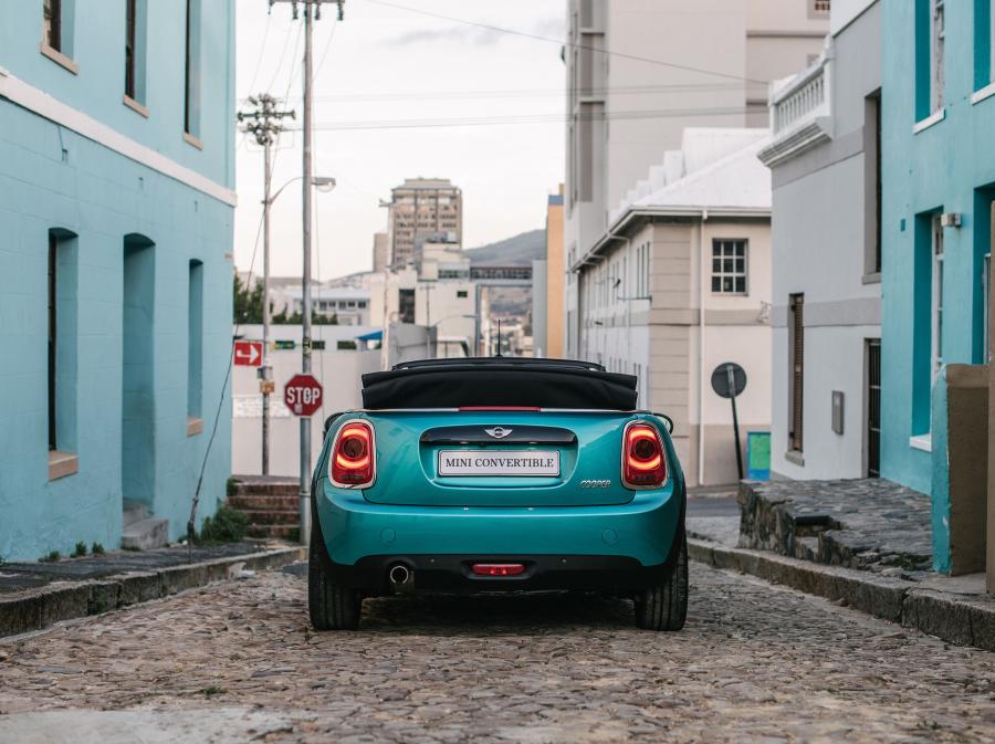  Mini Cooper Cabrio 2016 года  (ZA) (фото 12 из 23)